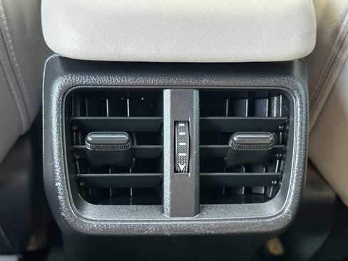 Used 2023 Lexus UX 250h FWD image 13