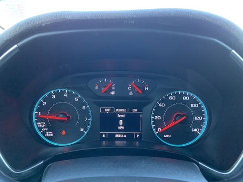 Used 2018 Chevrolet Equinox LT image 14