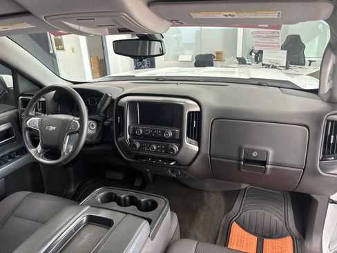 Used 2018 Chevrolet Silverado 1500 LT w/ LT Eassist Package AWD/4WD image 13