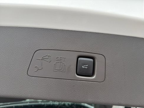 Used 2022 Lincoln Corsair Standard AWD w/ Equipment Group 101A image 10