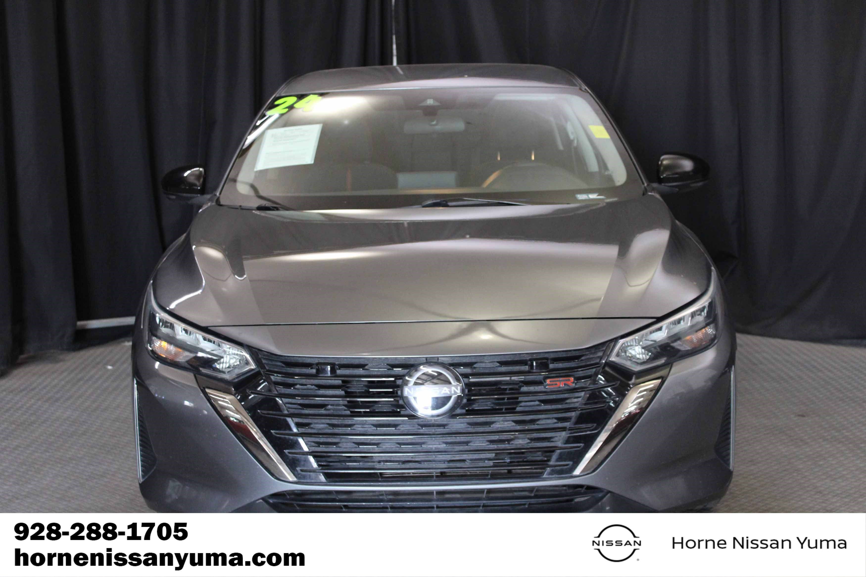 Used 2024 Nissan Sentra SR FWD image 2
