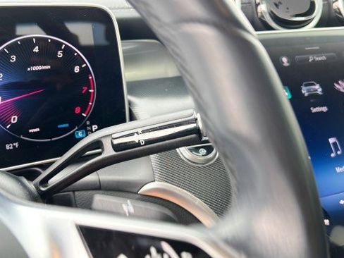 Used 2024 Mercedes-Benz GLC 300 image 24