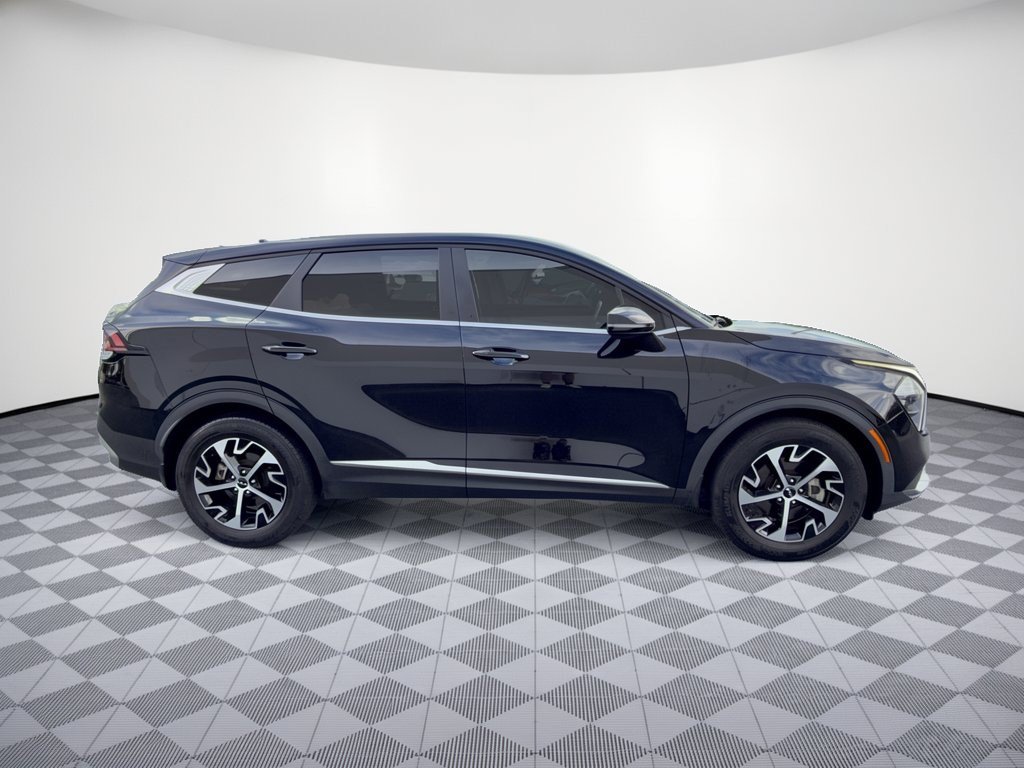 Used 2023 Kia Sportage EX FWD image 8