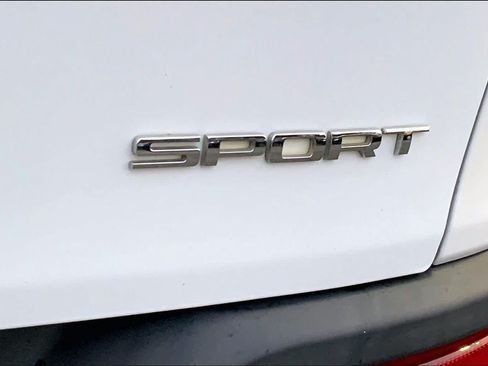Used 2014 Jeep Cherokee Sport FWD image 10