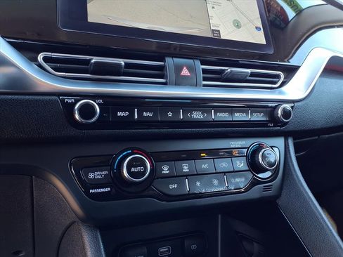 Certified 2022 Kia Niro Touring Special Edition image 18