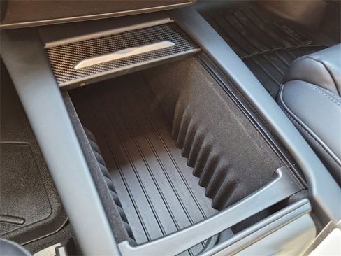 Used 2021 Tesla Model S Performance image 23