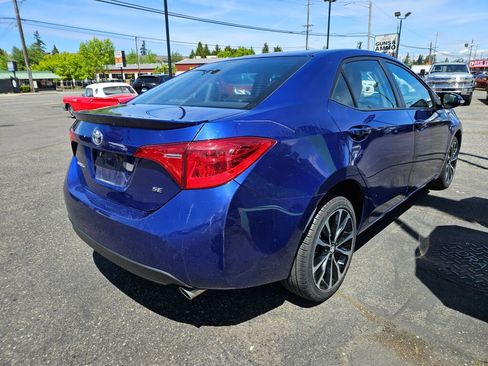 Used 2018 Toyota Corolla SE FWD image 5