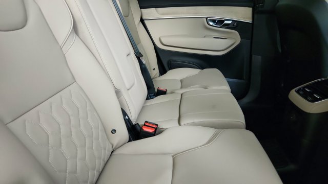 New 2026 Volvo XC90 T8 Plus w/ Protection Package Premier AWD/4WD image 34