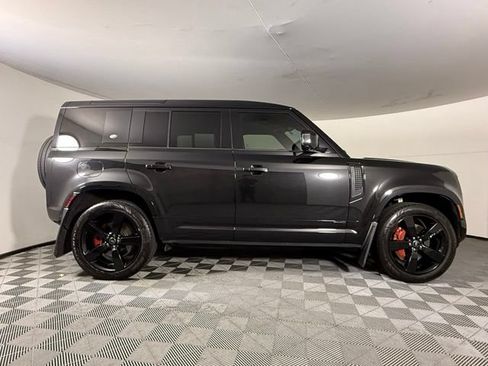 Used 2022 Land Rover Defender 110 X AWD/4WD image 9