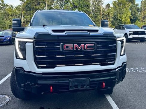 Used 2025 GMC Sierra 2500 AT4X AWD/4WD image 25
