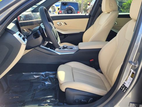 Used 2026 BMW 330i xDrive Sedan w/ Premium Package image 10