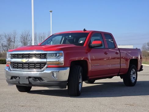 Used 2018 Chevrolet Silverado 1500 LT w/ All Star Edition image 15