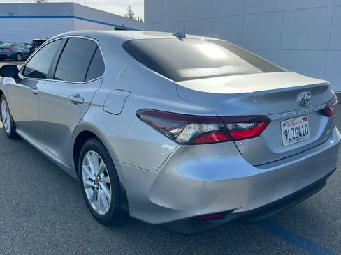 Used 2024 Toyota Camry LE w/ Convenience Package image 4