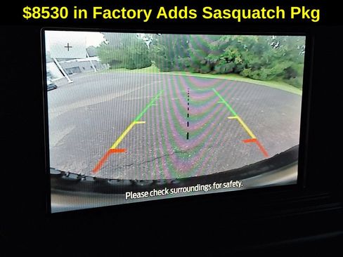Used 2023 Ford Bronco 2-Door w/ Sasquatch Package AWD/4WD image 4