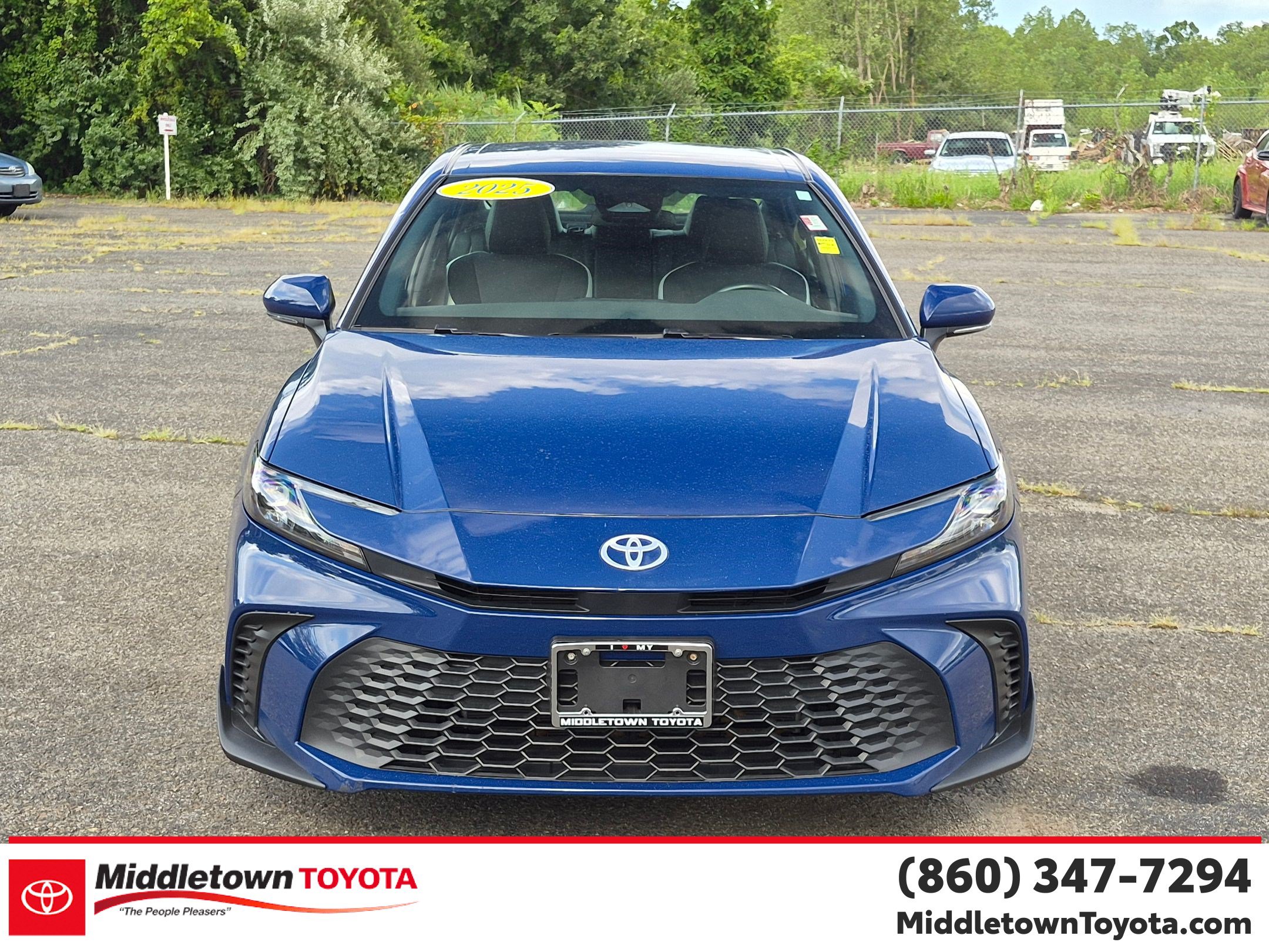 Certified 2025 Toyota Camry SE FWD image 8