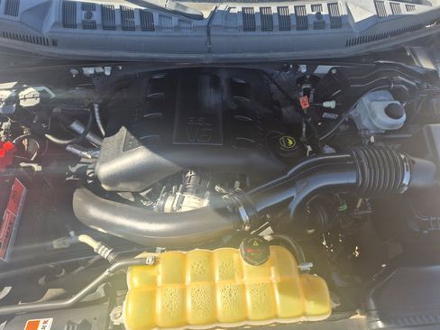 Used 2015 Ford F150 Platinum w/ Equipment Group 701A Luxury image 18