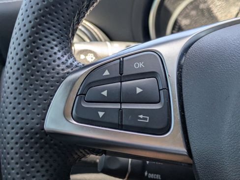 Used 2018 Mercedes-Benz GLA 250 image 23