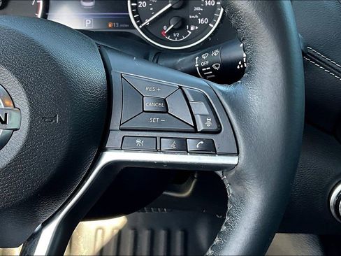 Used 2022 Nissan Sentra SV FWD image 12