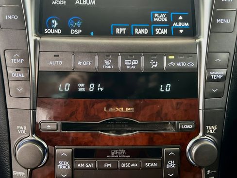 Used 2009 Lexus LS 460 L w/ Preferred Accessory Pkg RWD image 12