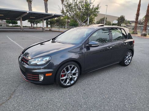 Used 2013 Volkswagen GTI Driver's Edition image 11