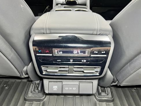 Used 2025 Acura MDX SH-AWD w/ Technology Package image 20