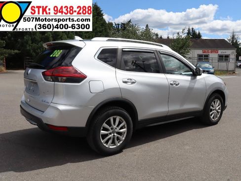 Used 2020 Nissan Rogue SV AWD/4WD image 11