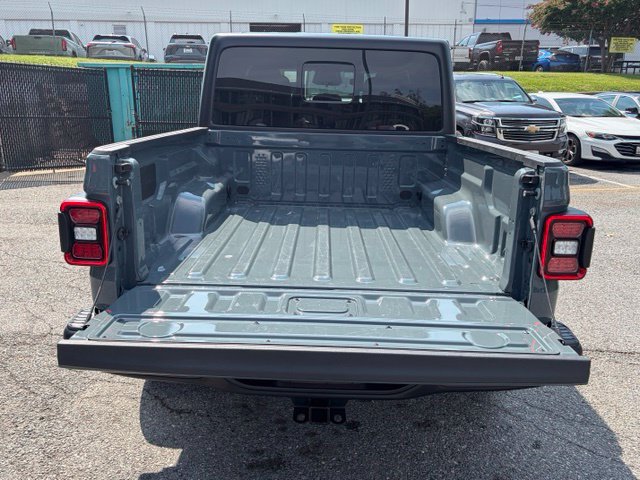 Used 2026 Jeep Gladiator Rubicon AWD/4WD image 7