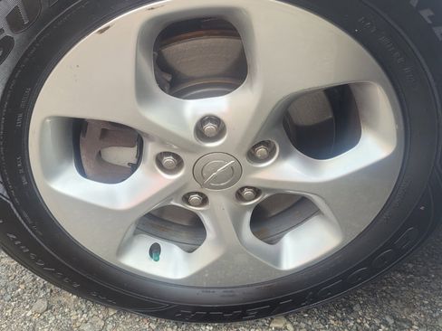 Used 2017 Chrysler Pacifica Touring-L Plus image 45