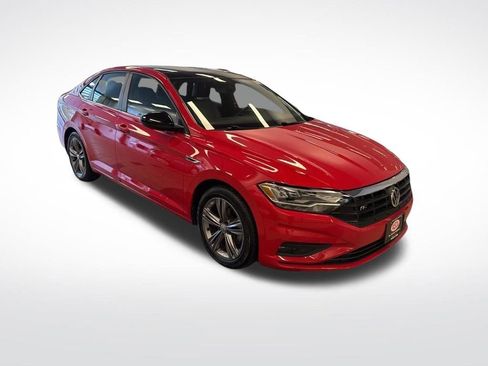 Used 2021 Volkswagen Jetta R-Line image 9