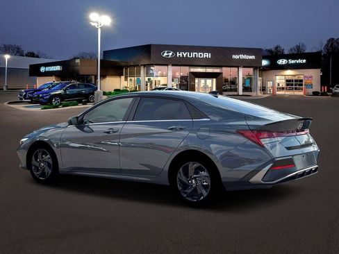 New 2026 Hyundai Elantra SEL Sport w/ Cargo Package image 4