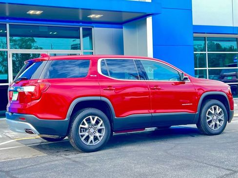Used 2022 GMC Acadia SLE image 4