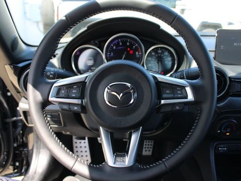 Used 2024 MAZDA MX-5 Miata RF Club w/ Interior Package RWD image 11