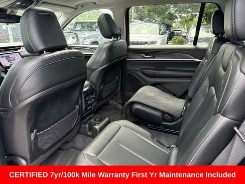 Used 2023 Jeep Grand Cherokee L Limited AWD/4WD image 17