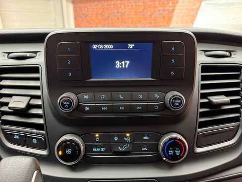 Used 2024 Ford Transit 150 Low Roof AWD w/ Exterior Upgrade Package image 21