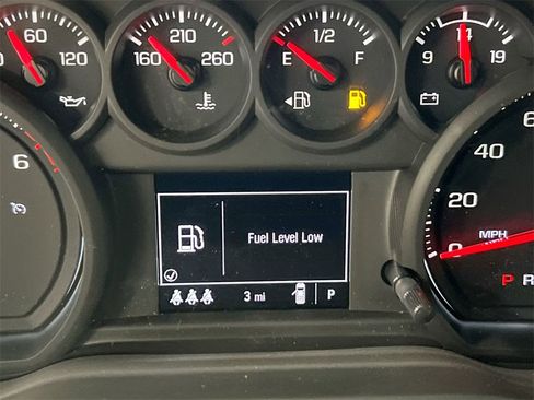 Used 2024 Chevrolet Silverado 1500 Custom image 12