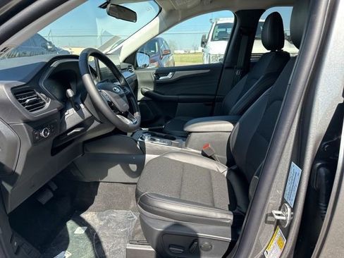 New 2025 Ford Escape SE FWD image 12
