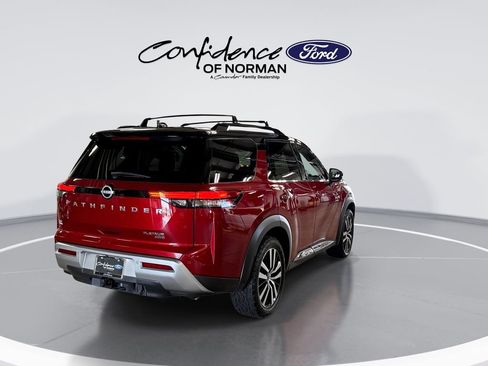 Used 2023 Nissan Pathfinder Platinum w/ Lighting Package (N92) AWD/4WD image 8