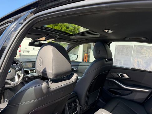 Used 2022 BMW 330i Sedan w/ Driving Assistance Package image 16