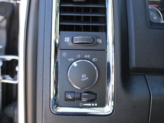 Used 2017 RAM 2500 Laramie w/ Sport Appearance Group AWD/4WD image 16