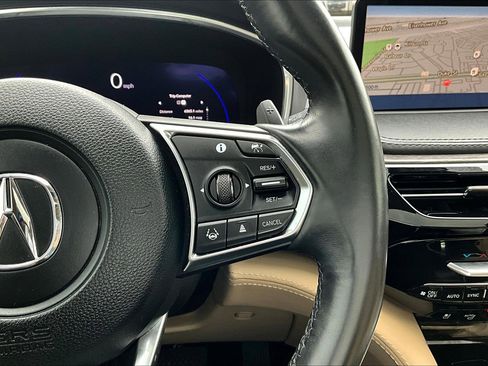 Used 2024 Acura MDX SH-AWD w/ Advance Package image 21