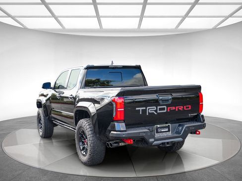 Used 2025 Toyota Tacoma TRD Pro AWD/4WD image 2