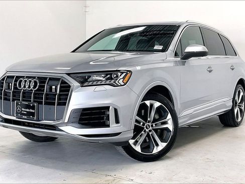 Used 2022 Audi Q7 3.0T Premium Plus w/ Premium Plus Package AWD/4WD image 2