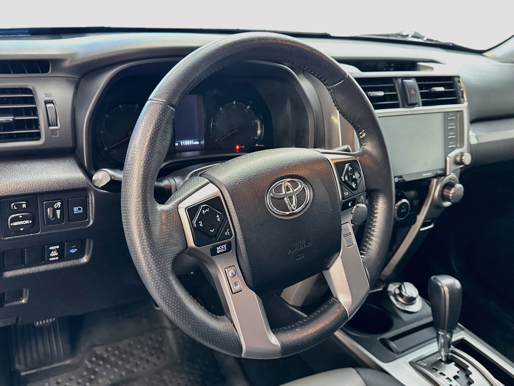 Used 2022 Toyota 4Runner SR5 Premium w/ Moonroof Package AWD/4WD image 18
