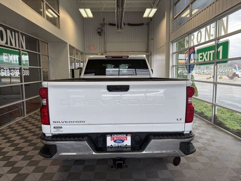 Used 2025 Chevrolet Silverado 2500 LT image 5
