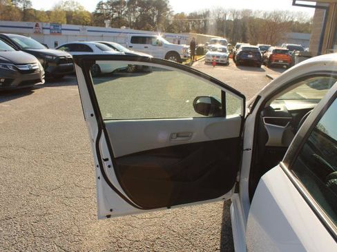 Used 2023 Toyota Corolla LE FWD image 15