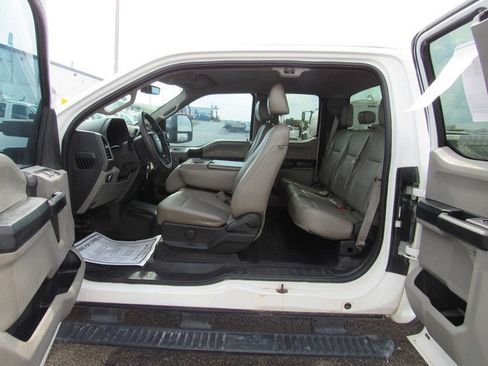 Used 2018 Ford F250 XL w/ Power Equipment Group RWD image 23