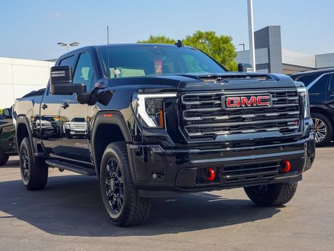 New 2026 GMC Sierra 2500 AT4 w/ AT4 Premium Plus Package AWD/4WD image 5