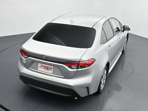 Used 2024 Toyota Corolla LE FWD image 25