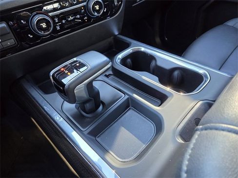 Used 2024 Chevrolet Silverado 1500 RST image 34