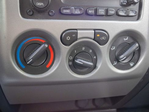 Used 2010 Chevrolet Colorado LT RWD image 19